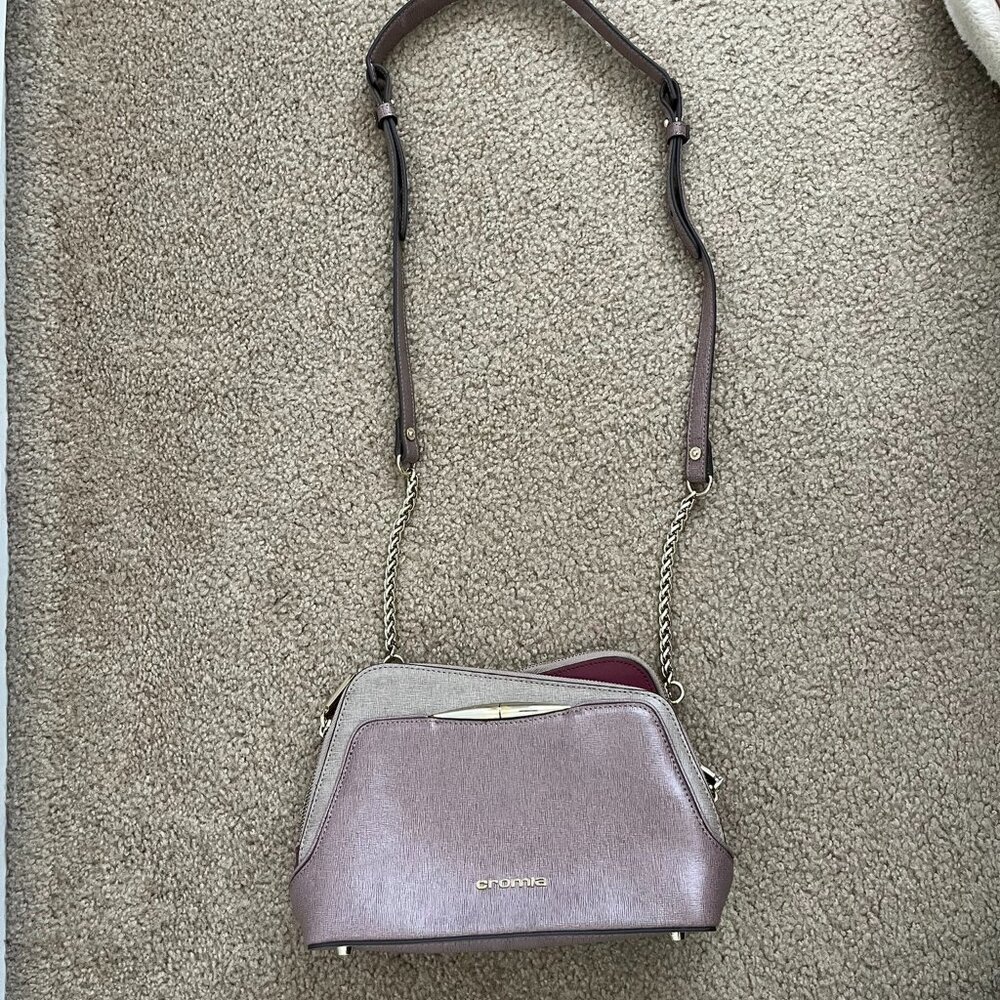 Cromia Leather Handbag Metal Strap
